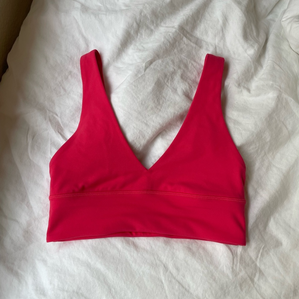 Lulu align v neck bra.